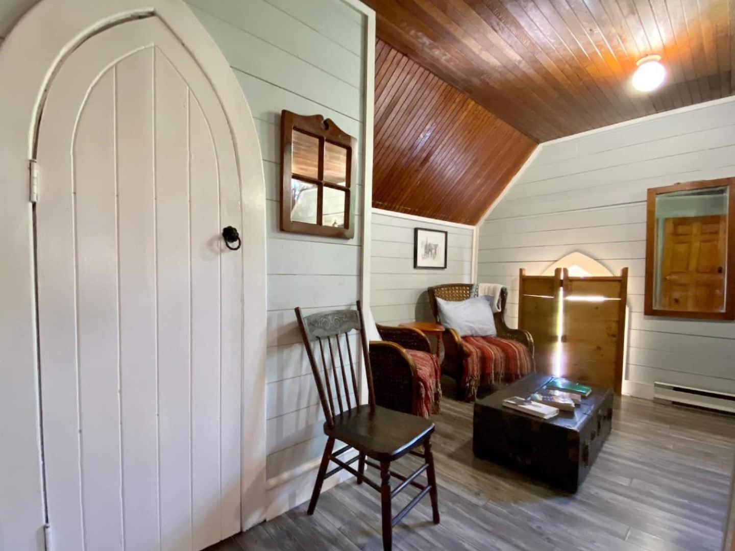 Unique Stay! Converted Church In Idyllic Location St. John's Exterior photo