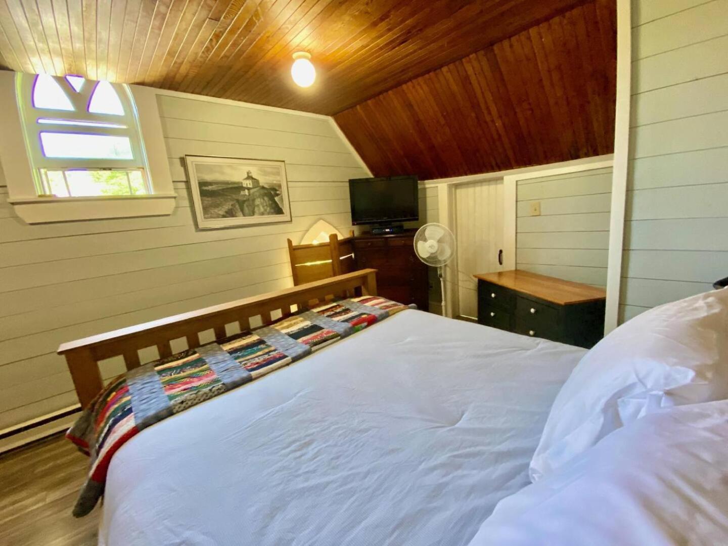 Unique Stay! Converted Church In Idyllic Location St. John's Exterior photo